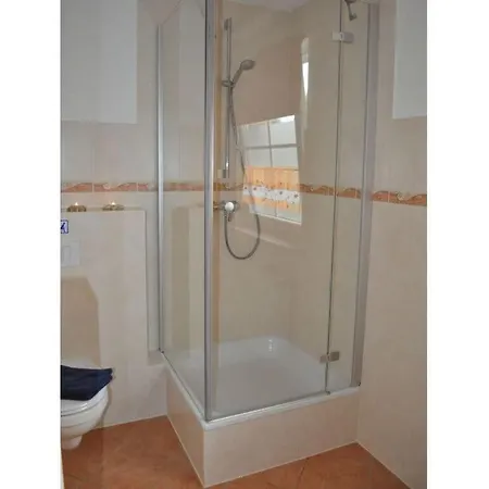 Amazing In Zinnowitz Apartament